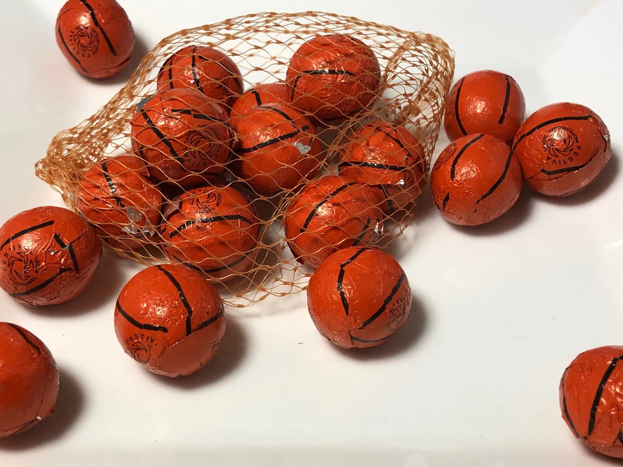 2 oz. Basketballs Mesh Bag