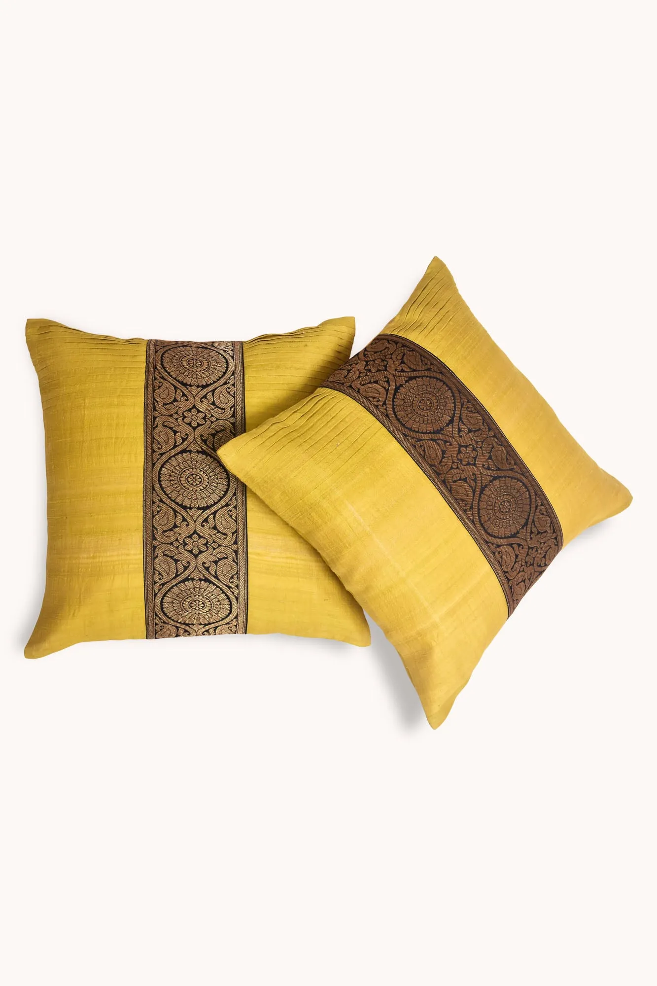 Bewider Handwoven Cushion - 1 pc
