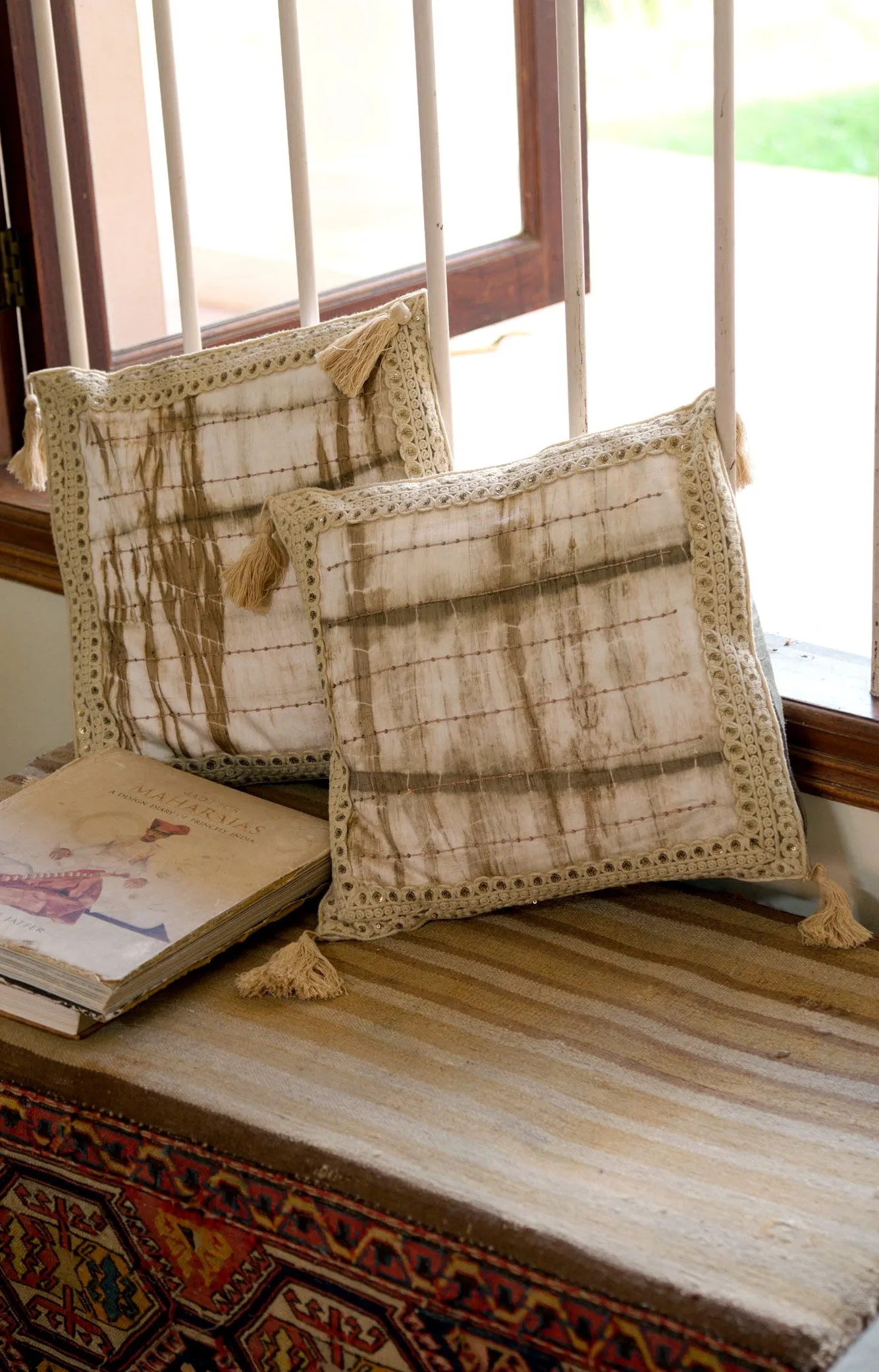 Brickle Handwoven Cushion - 1 pc