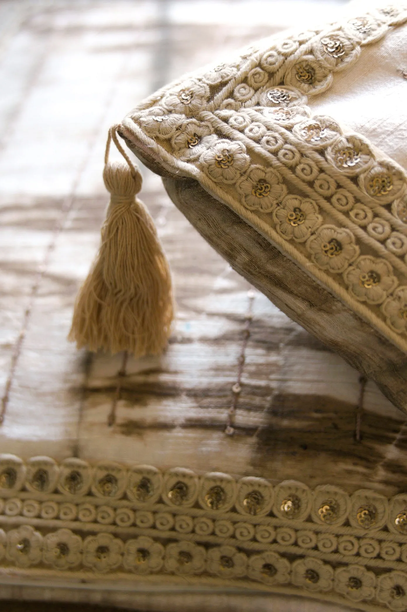 Brickle Handwoven Cushion - 1 pc