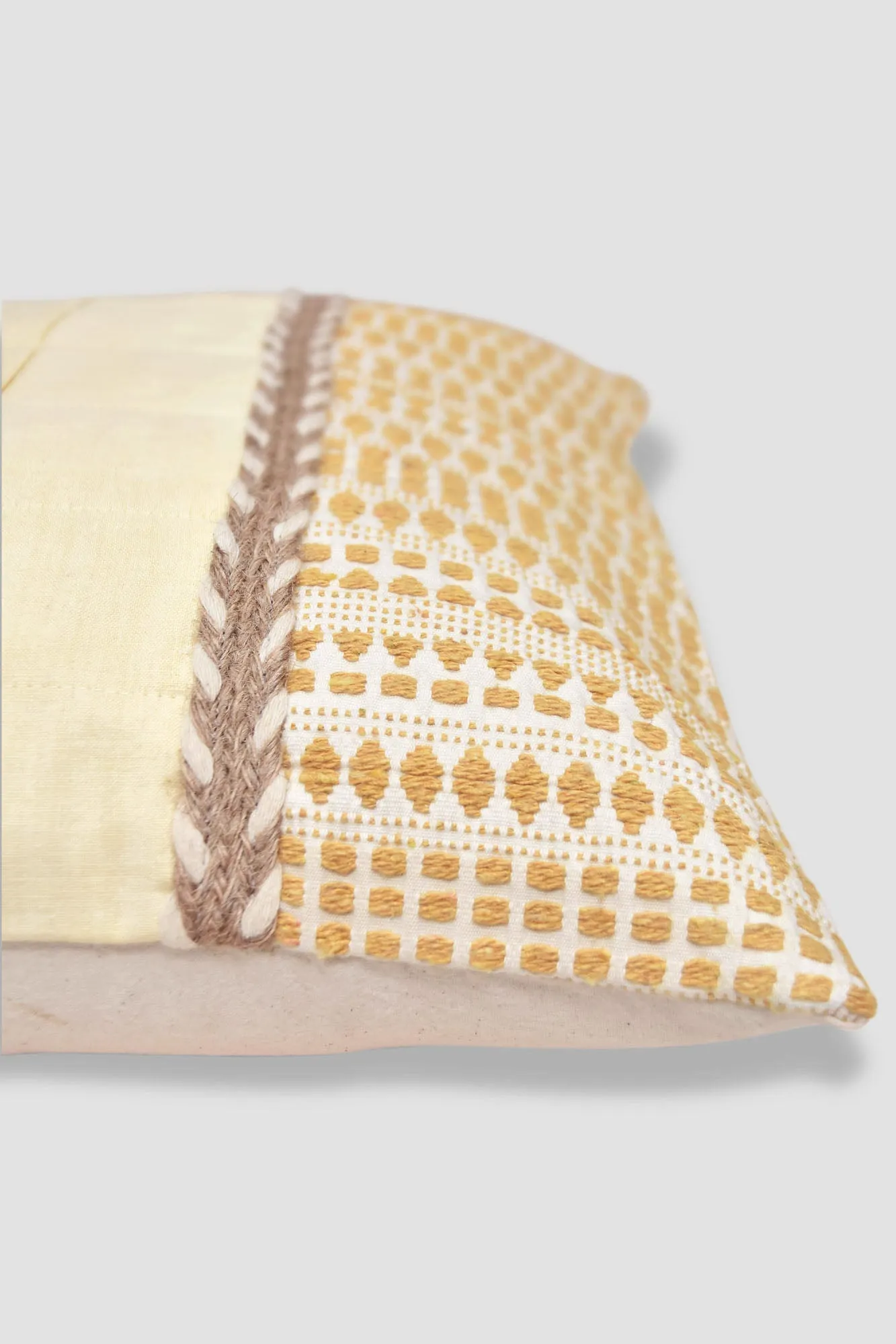 Chevron Handwoven Cushion - 1 pc