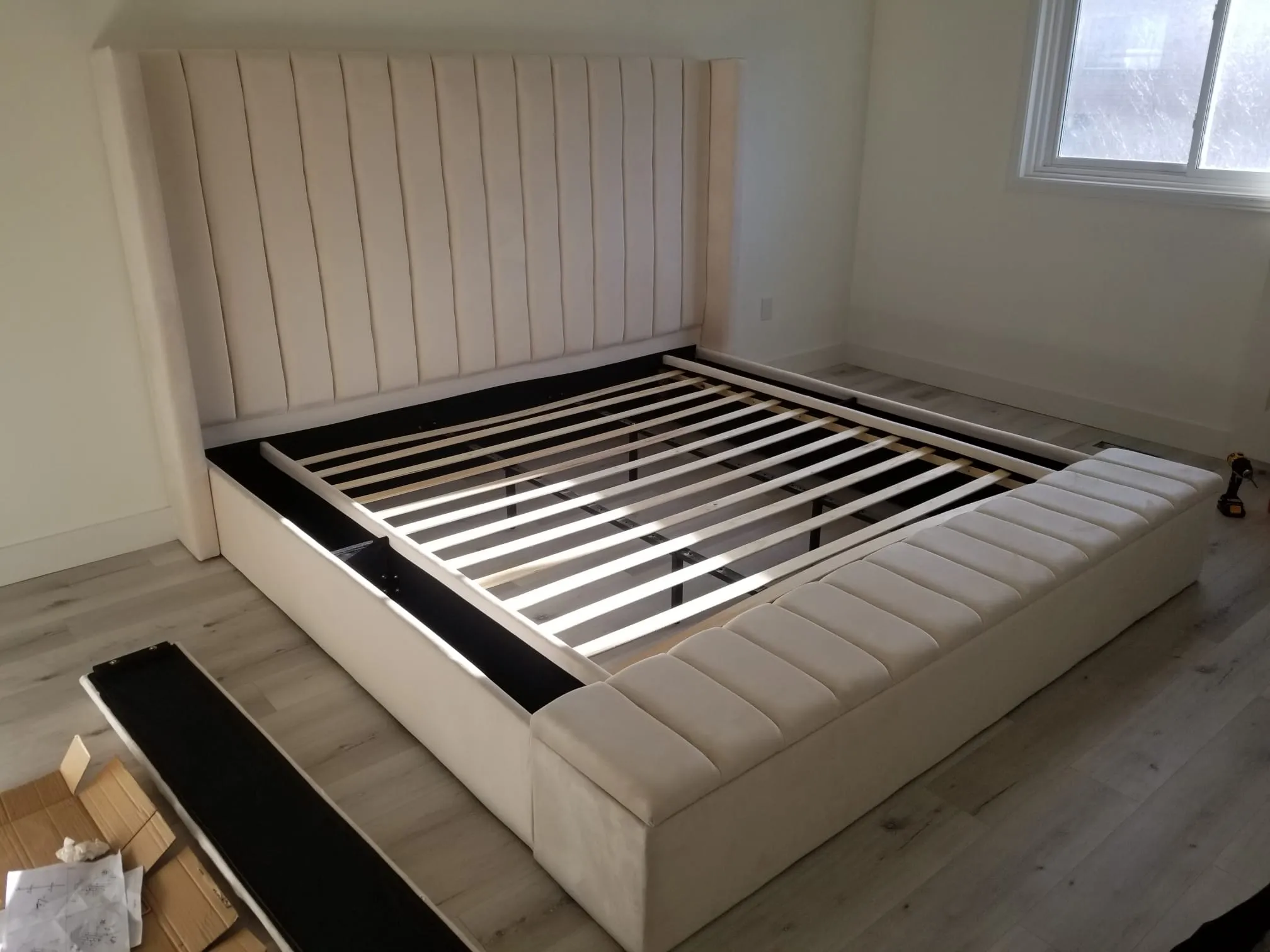 Creme Velvet Fabric Bed with Channel Tufting & 3 Storage Benches- Model #5723
