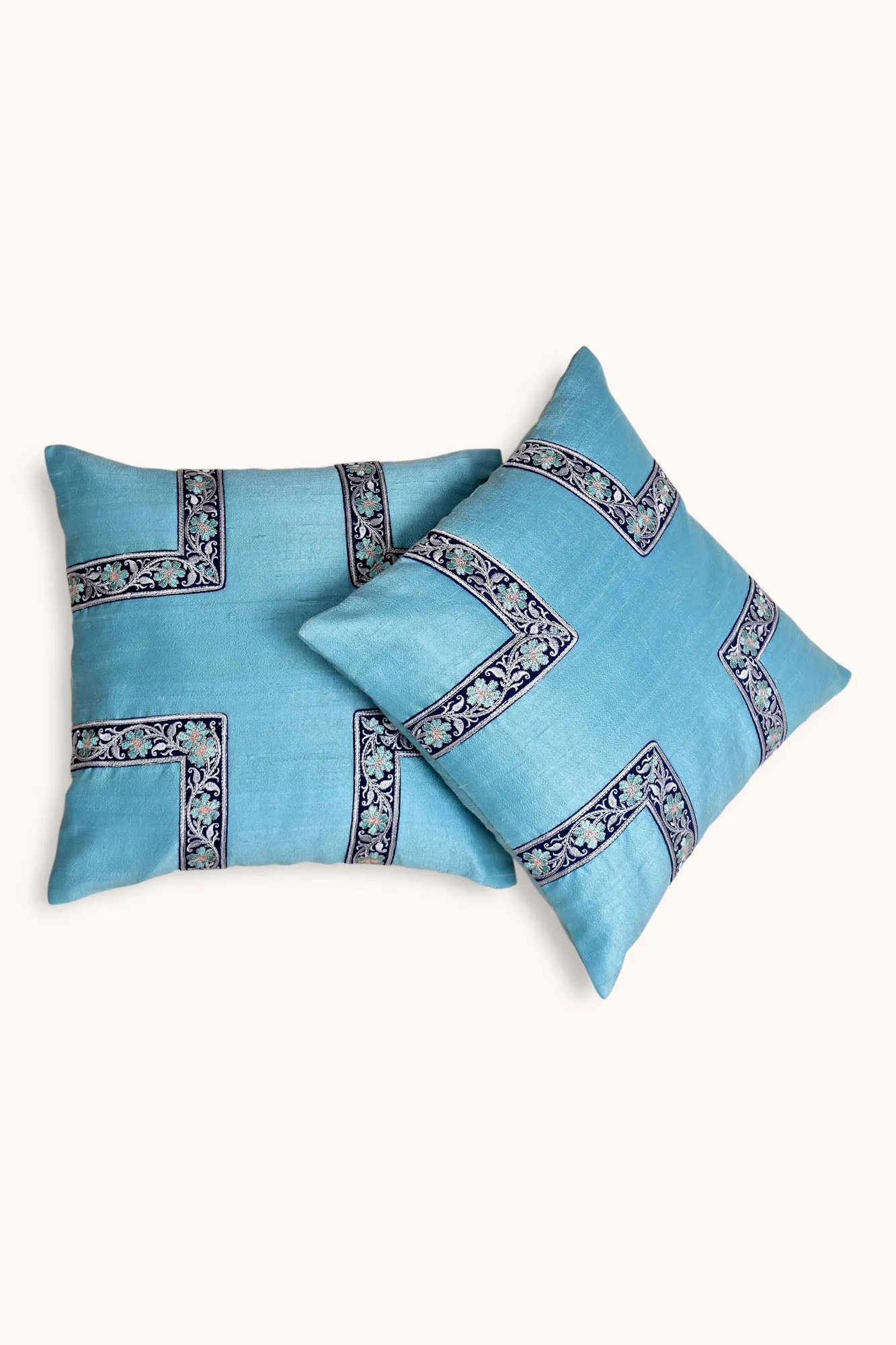 Crossvibe Handwoven Cushion -1 pc