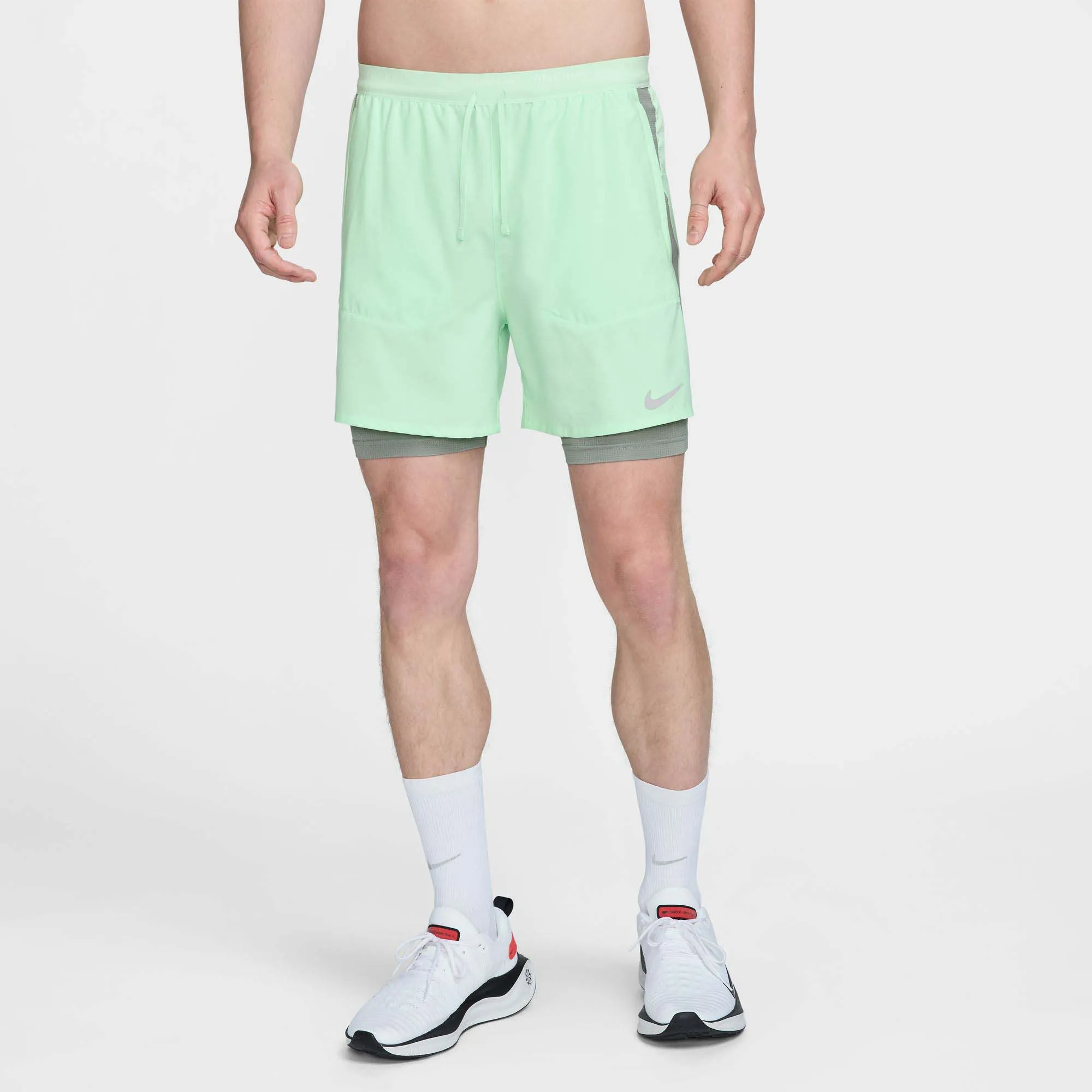 Nike | Men's Stride Dri-FIT 5" Hybrid Running Shorts - Vapor Green
