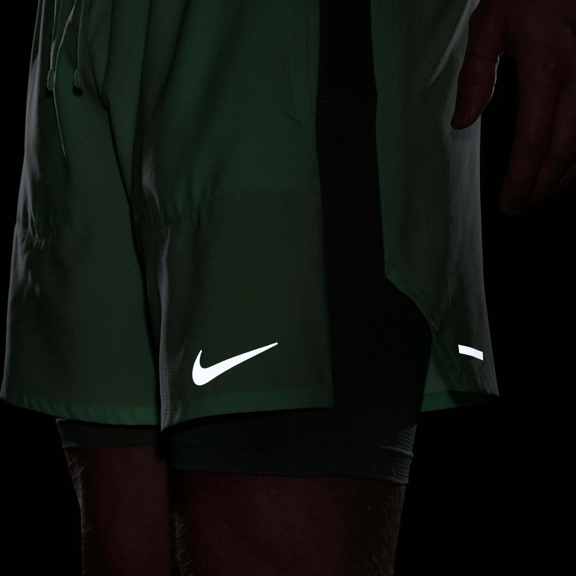 Nike | Men's Stride Dri-FIT 5" Hybrid Running Shorts - Vapor Green